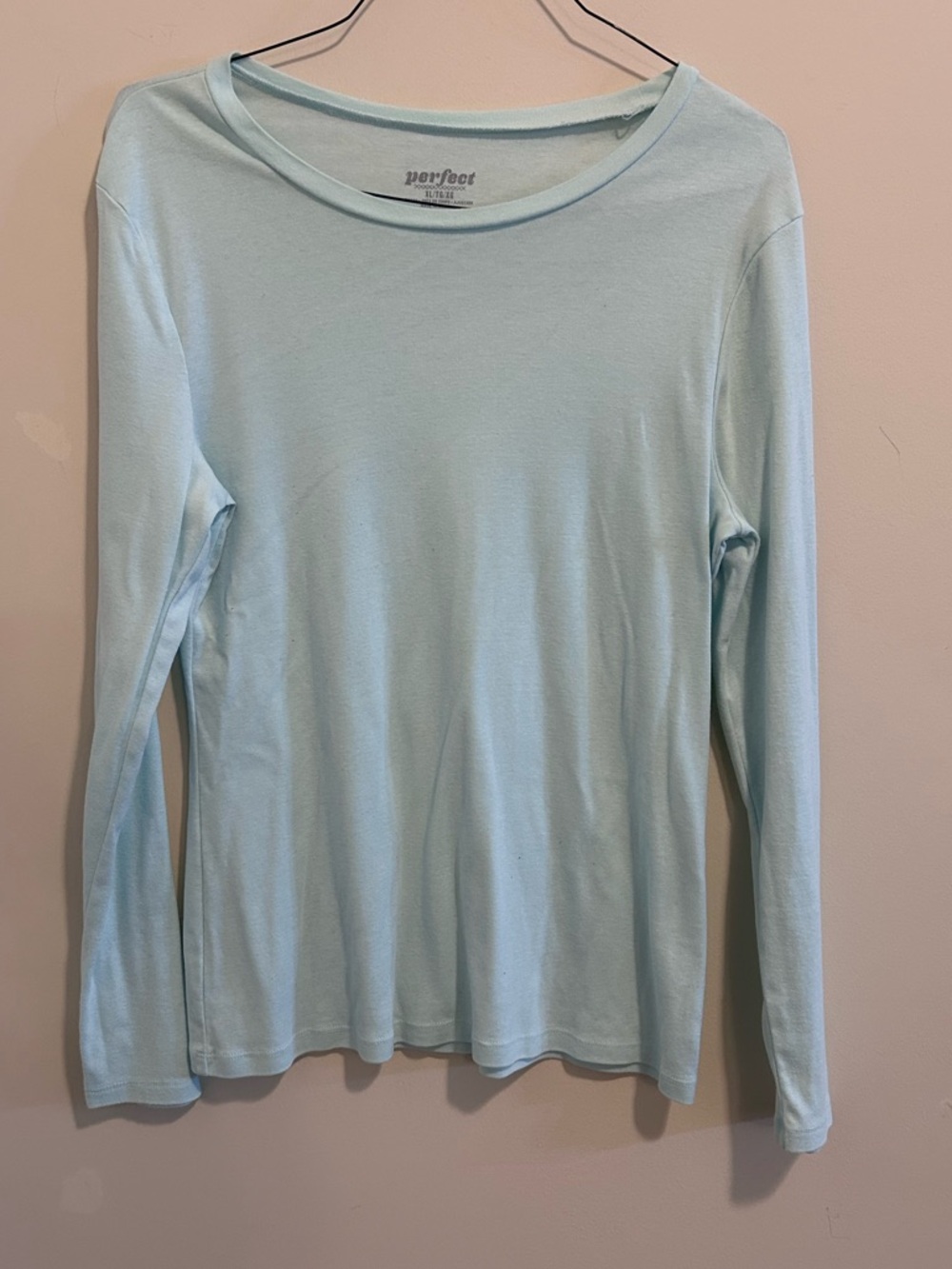 Old Navy Pale Aqua Long‎ Sleeve Tee